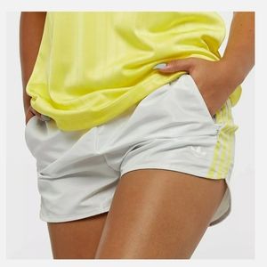 ADIDAS ladies league satin shorts 💛